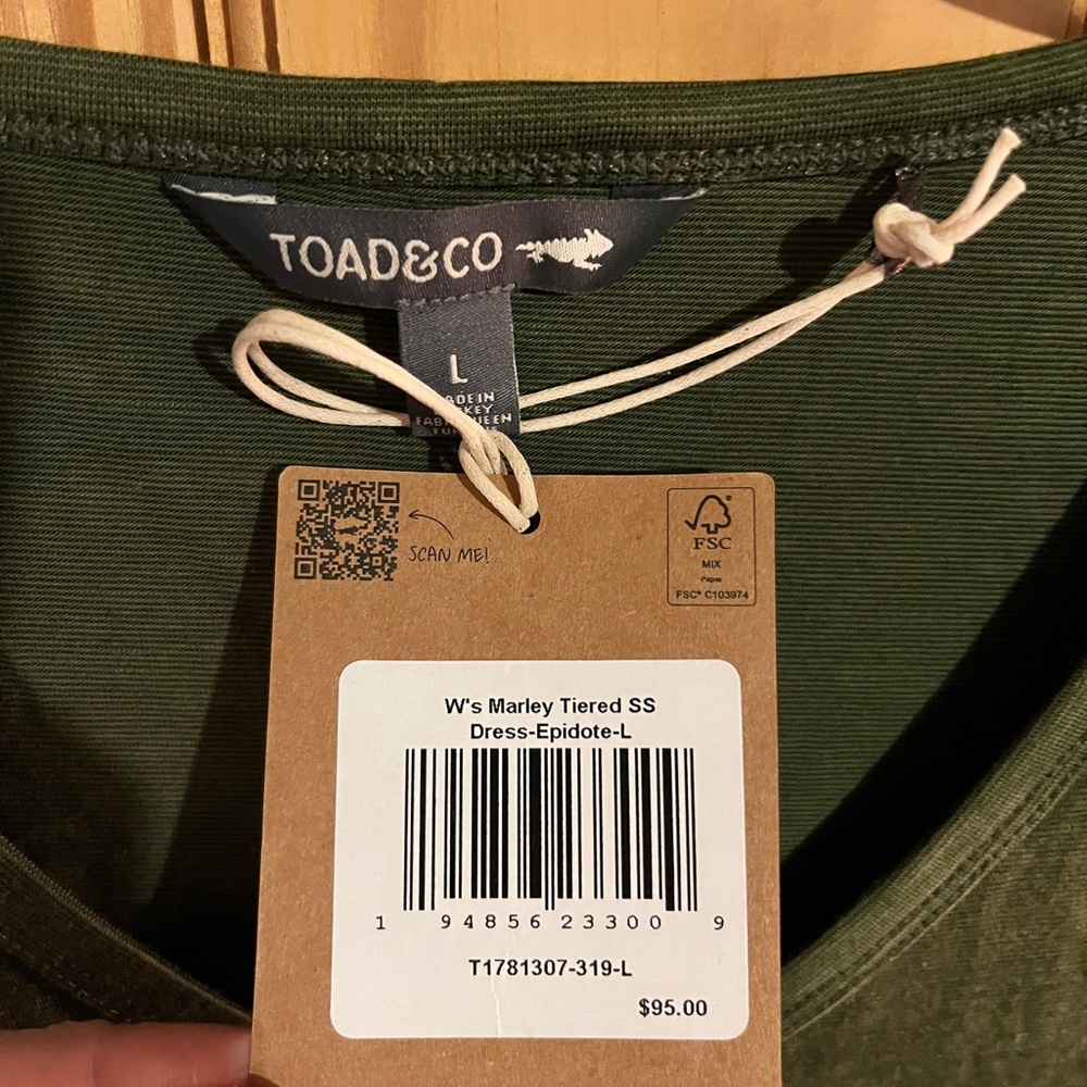 Toad&Co short sleeve Marley Dress Size L Epidote (Forest green) NWT - Picture 2 of 3